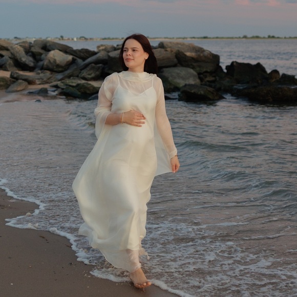 Elegant White Long/Maxi Dress. - Picture 1 of 5